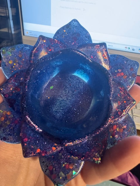 Resin Handmade Lotus Flower Tea Light Candle Holder